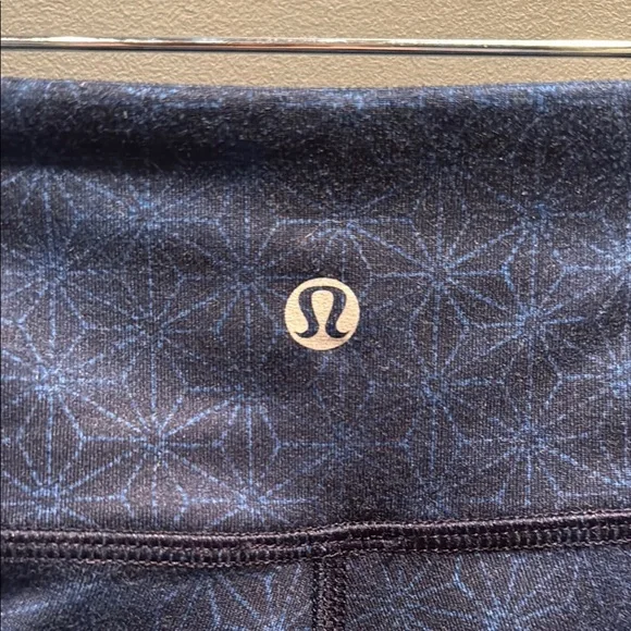 Women Soulcycle Skull Print Leggings - Navy Blue - Picture 3 of 4